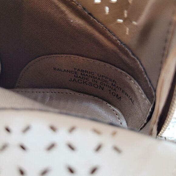 NEW Violet & Red Womens Jackson Lazer Cut Topline Booties tan taupe Size US 10 - Picture 9 of 9